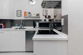 Central Hidden Gem - From 125 Per Night