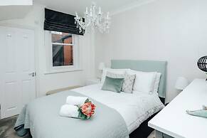 Central Hidden Gem - From 125 Per Night