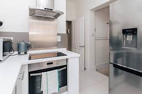 Central Hidden Gem - From 125 Per Night