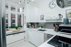 Central Hidden Gem - From 125 Per Night