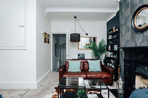 Central Hidden Gem - From 125 Per Night