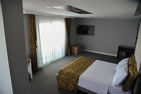 Cepnis Hotel
