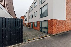 Central Modern Flat Sleeps 6 - Dedicated Parking - From 125 Per Night