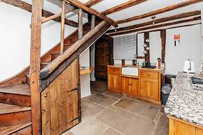 1400 Cottage An Enchanting Unique Stay - From 120 Per Night