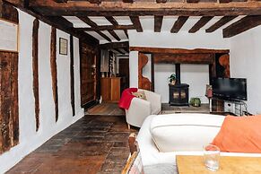 1400 Cottage An Enchanting Unique Stay - From 120 Per Night