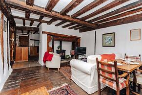 1400 Cottage An Enchanting Unique Stay - From 120 Per Night