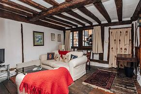 1400 Cottage An Enchanting Unique Stay - From 120 Per Night