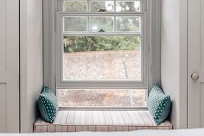 The Emerald - Central Henley 2 Bedroom House