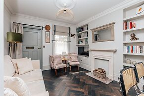 The Emerald - Central Henley 2 Bedroom House