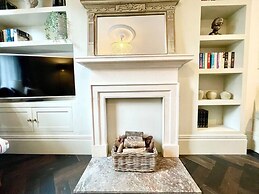 The Emerald - Central Henley 2 Bedroom House