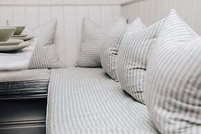 The Emerald - Central Henley 2 Bedroom House