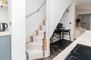 The Emerald - Central Henley 2 Bedroom House