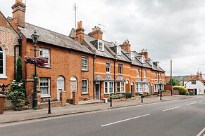 The Emerald - Central Henley 2 Bedroom House