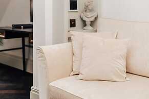 The Emerald - Central Henley 2 Bedroom House