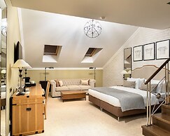 Best Western Plus Market Square Lviv