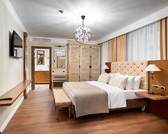 Best Western Plus Market Square Lviv