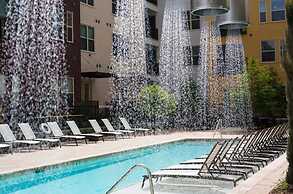 Luxury Style Retreat The Domain