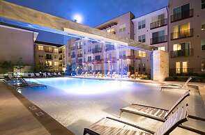 Luxury Style Retreat The Domain