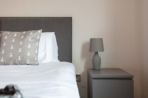 West Sands - Donnini Apartments