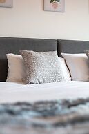 West Sands - Donnini Apartments