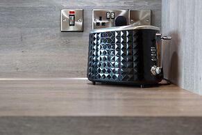 West Sands - Donnini Apartments