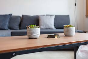 West Sands - Donnini Apartments