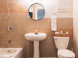 Barefoot Villas Room 6 Oak