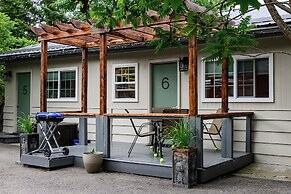 Barefoot Villas Room 6 Oak