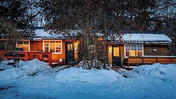 Barefoot Villas Cabin 2 Moose w/ Hot Tub