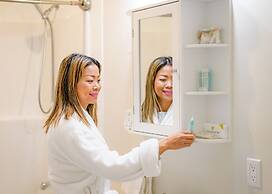 Barefoot Villas Cabin 2 Moose w/ Hot Tub