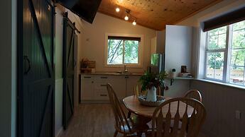 Barefoot Villas Cabin 2 Moose w/ Hot Tub