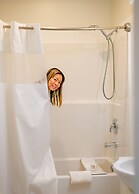 Barefoot Villas Cabin 2 Moose w/ Hot Tub