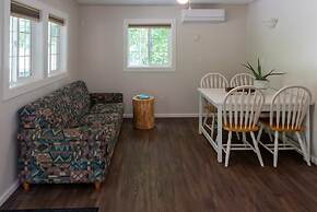 Barefoot Villas Cabin 3 Caribou