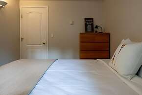 Barefoot Villas Cabin 3 Caribou