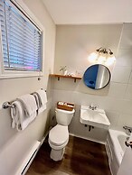 Barefoot Villas Room 3 Blue Jay