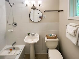 Barefoot Villas Room 3 Blue Jay