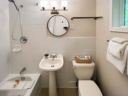 Barefoot Villas Room 2 Owl