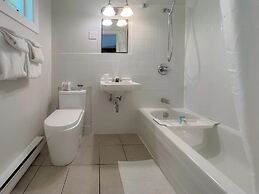 Barefoot Villas Room 4 Cedar