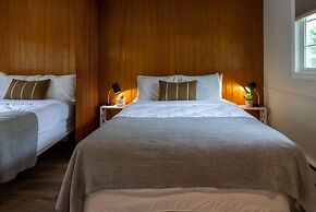 Barefoot Villas Room 4 Cedar