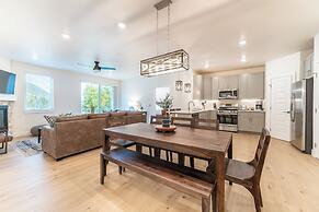 Clearwater Lofts Building 1 by Summit County Mountain Retreats