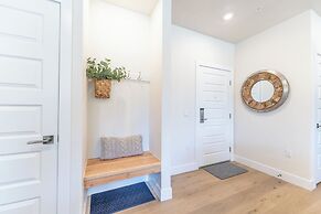 Clearwater Lofts Building 1 by Summit County Mountain Retreats