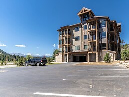 Clearwater Lofts Building 1 by Summit County Mountain Retreats