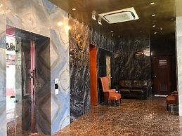 SEMPRE PREMIER INN MACTAN AIRPORT HOTEL