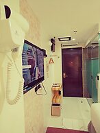 SEMPRE PREMIER INN MACTAN AIRPORT HOTEL