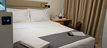 SEMPRE PREMIER INN MACTAN AIRPORT HOTEL