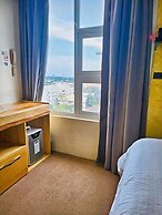 SEMPRE PREMIER INN MACTAN AIRPORT HOTEL