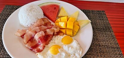 SEMPRE PREMIER INN MACTAN AIRPORT HOTEL