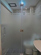 SEMPRE PREMIER INN MACTAN AIRPORT HOTEL