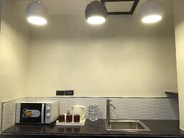 SEMPRE PREMIER INN MACTAN AIRPORT HOTEL