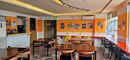 SEMPRE PREMIER INN MACTAN AIRPORT HOTEL